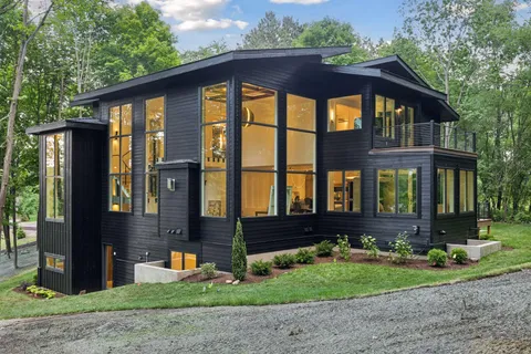 $3,950,000 | 305 North Shore Drive West, Minnetrista, MN 55364