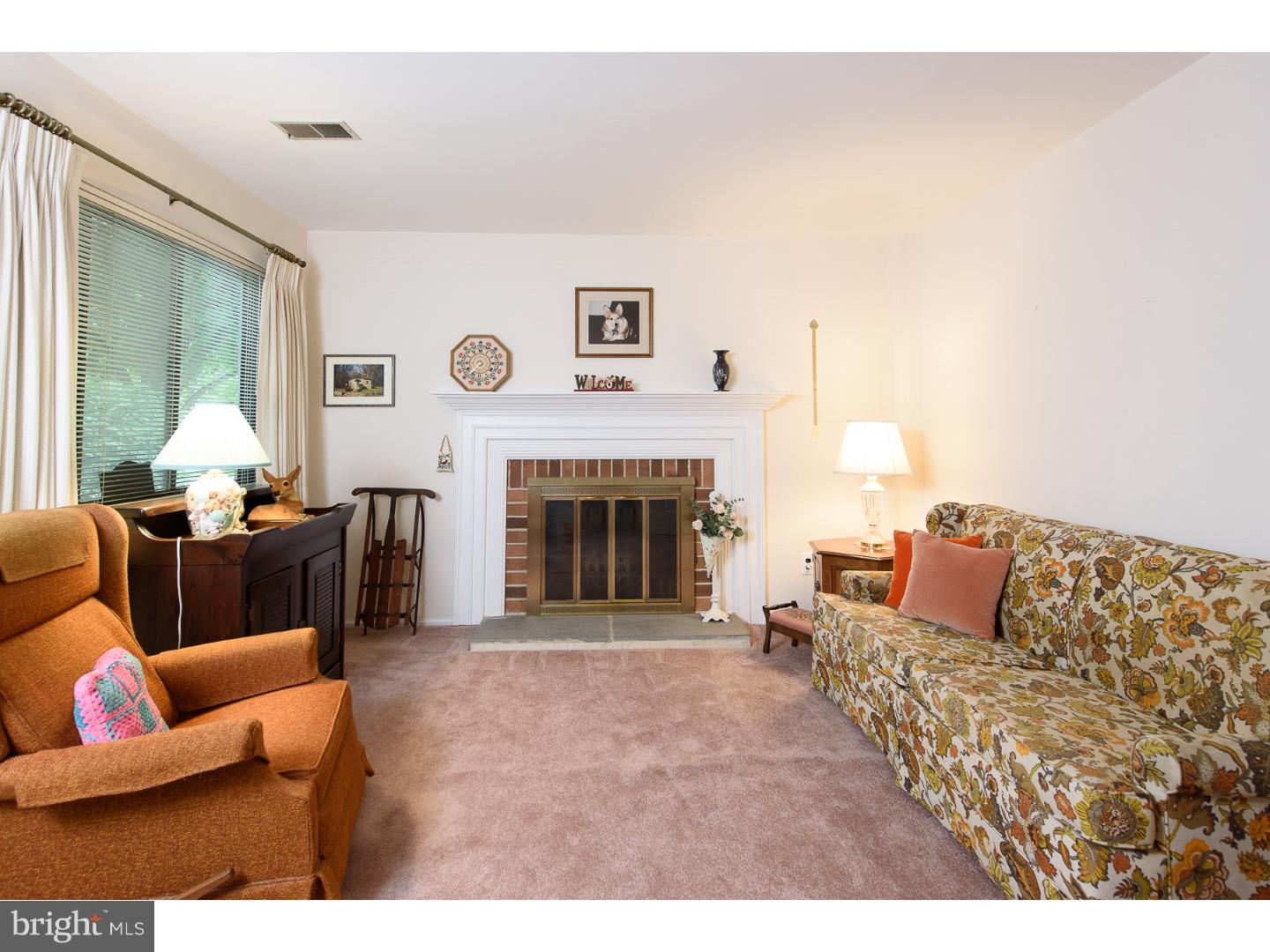 215 Chase Road Wayne, PA 19087 - Photo 3 of 23