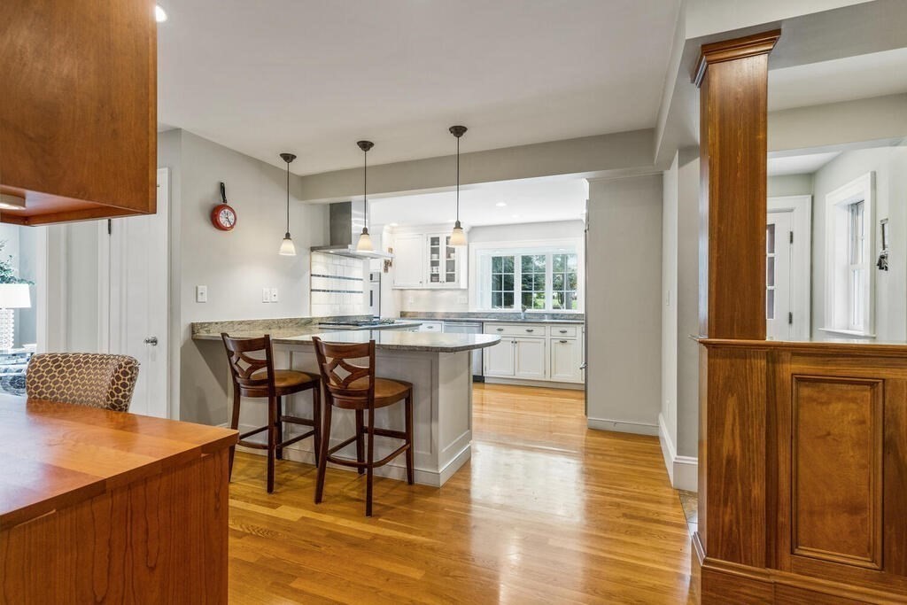 40 Locust Avenue Lexington, MA 02421 - Photo 13 of 42 Gallery Image 13