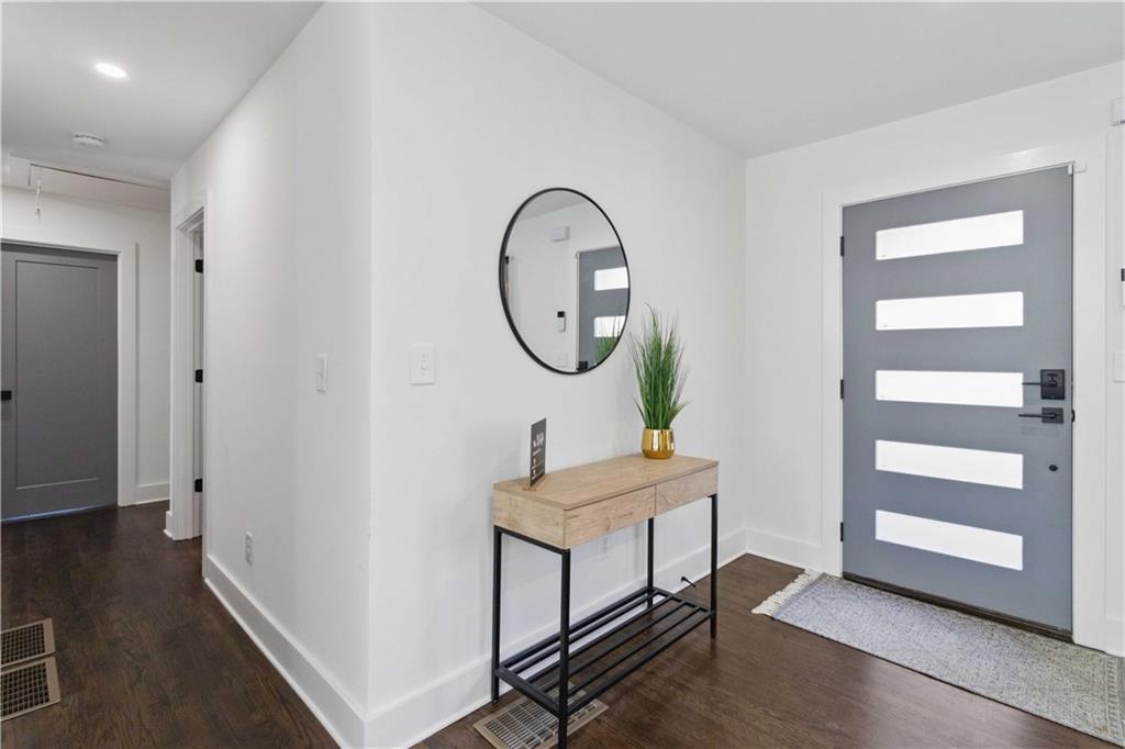 2995 Pasadena Drive Decatur, GA 30032 - Photo 5 of 30