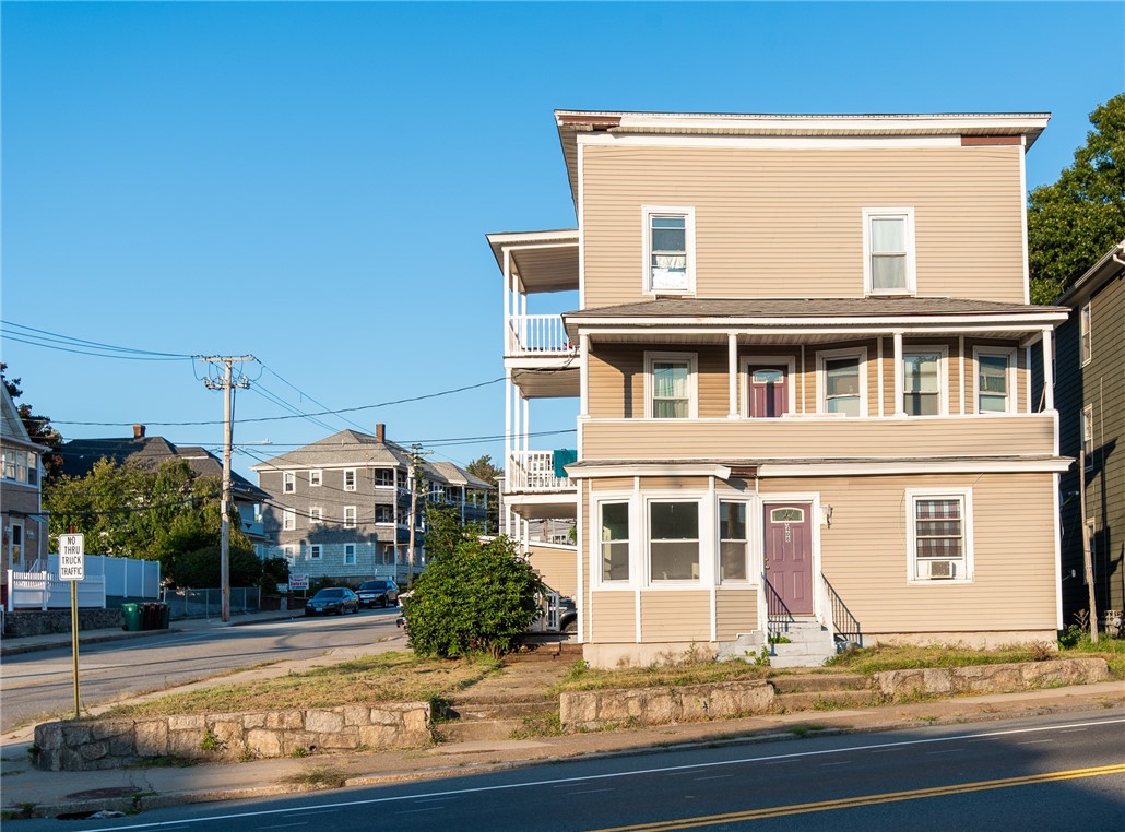 408 Cumberland Hill Road Woonsocket, RI 02895 - Photo 2 of 21