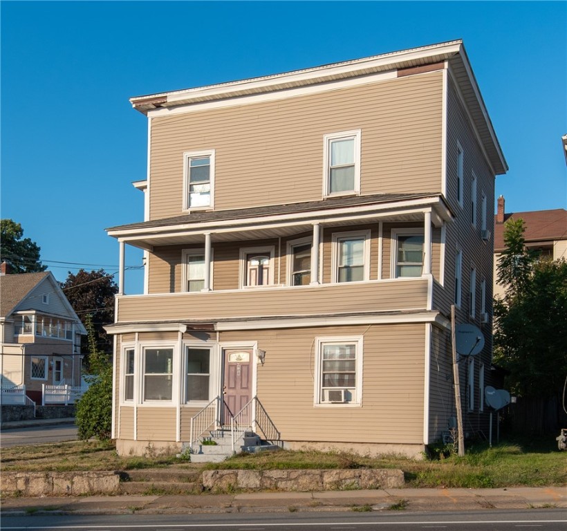 408 Cumberland Hill Road Woonsocket, RI 02895 - Photo 3 of 21