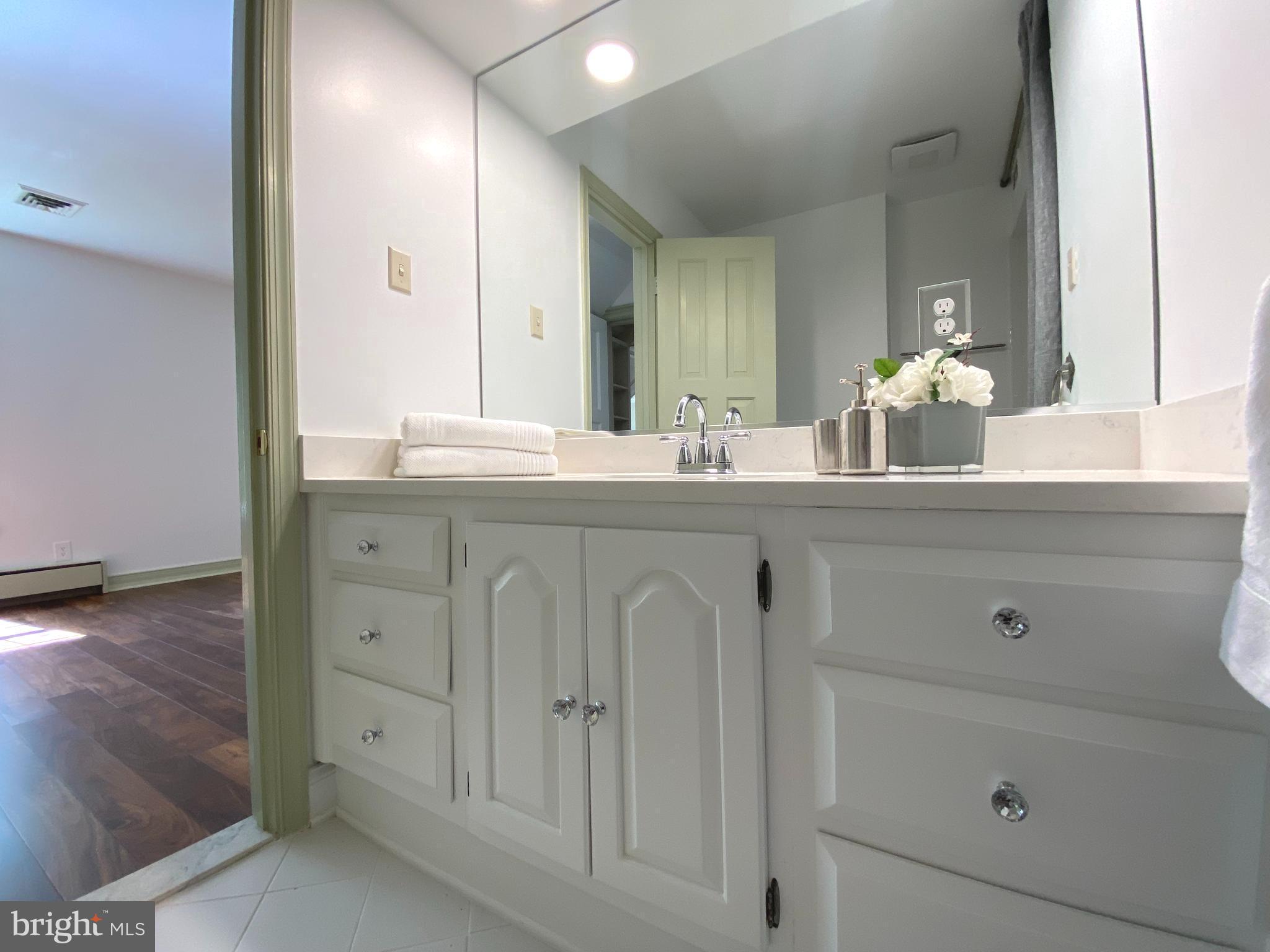 3525 Yellow Bank Road Dunkirk, MD 20754 - Photo 65 of 79 Hall bath