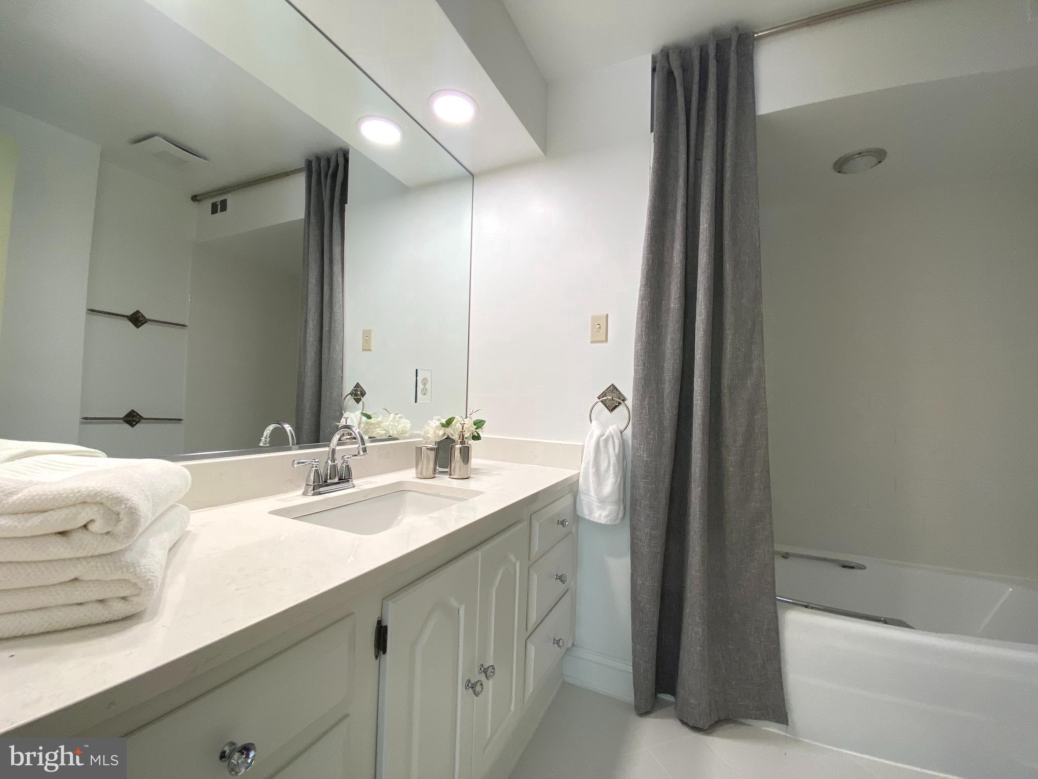 3525 Yellow Bank Road Dunkirk, MD 20754 - Photo 66 of 79 Hall bath