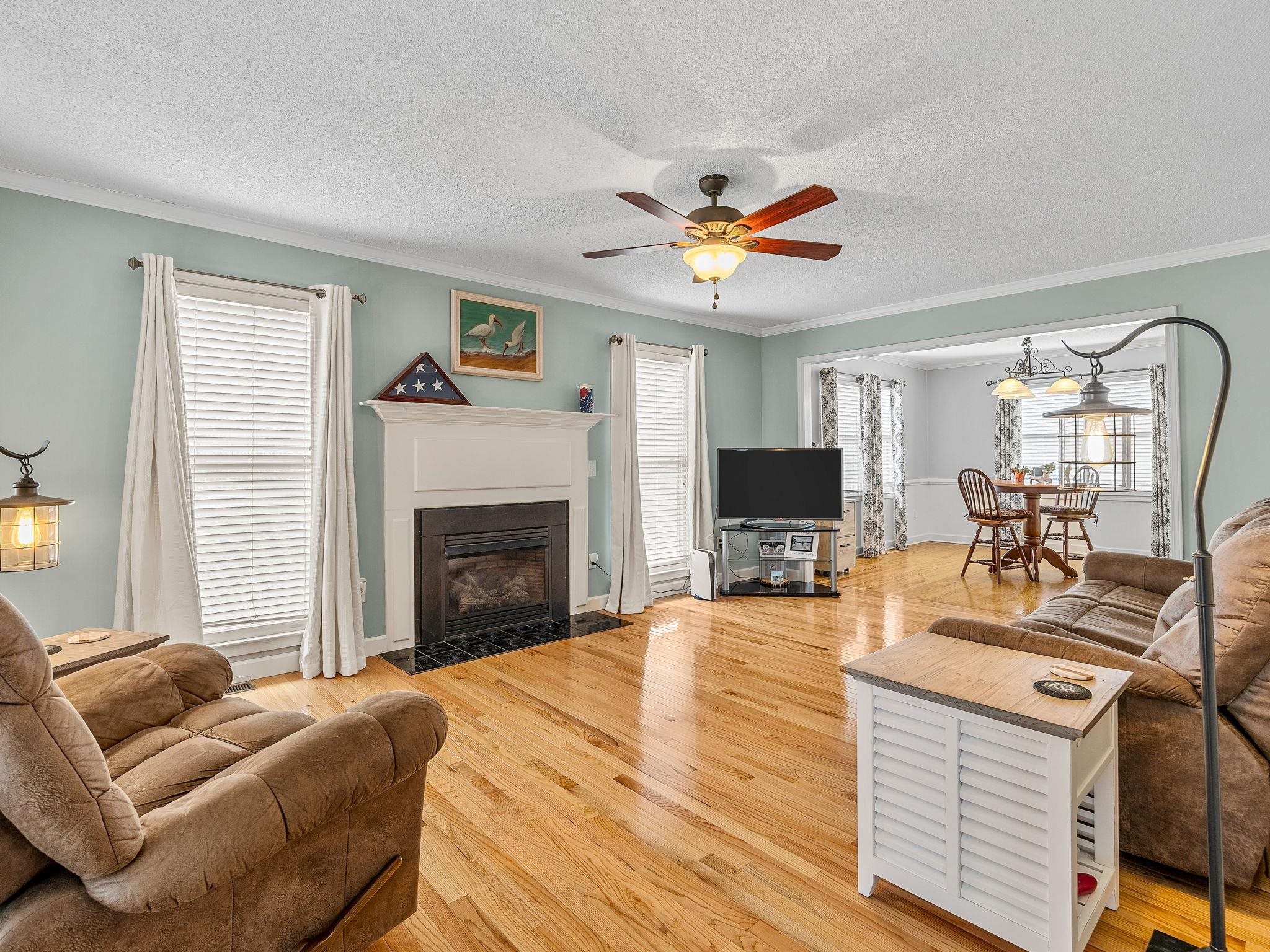 1570 Roddy Road Campobello, SC 29322 - Photo 6 of 47