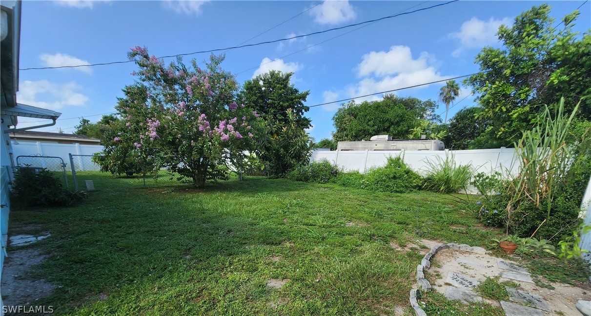 23 Alabama Road South Lehigh Acres, FL 33936 - Photo 17 of 20 Gallery Image 17