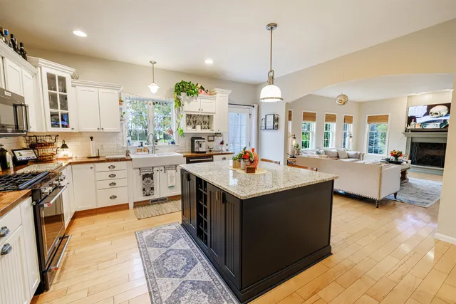 $659,900 | 5720 North McNichols Drive, Milton, WI 53563