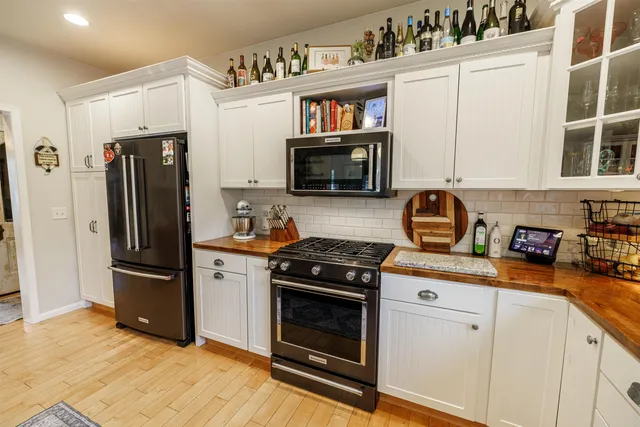 $659,900 | 5720 North McNichols Drive, Milton, WI 53563