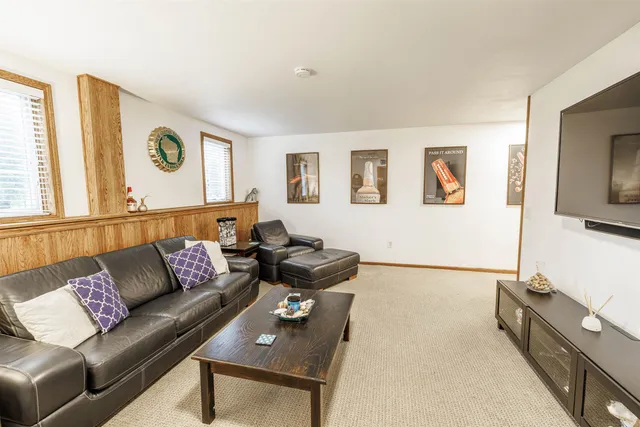 $659,900 | 5720 North McNichols Drive, Milton, WI 53563