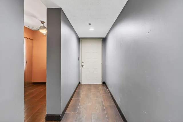 $150,000 | 7290 Kinghurst Drive, Unit 405, Delray Beach, FL 33446