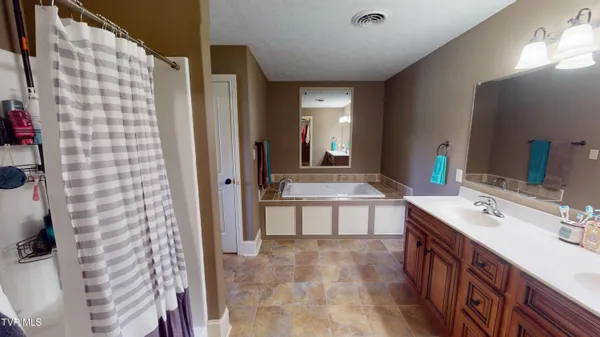 $489,900 | 4956 Southfork Circle, Morristown, TN 37813