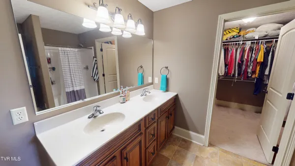 $489,900 | 4956 Southfork Circle, Morristown, TN 37813