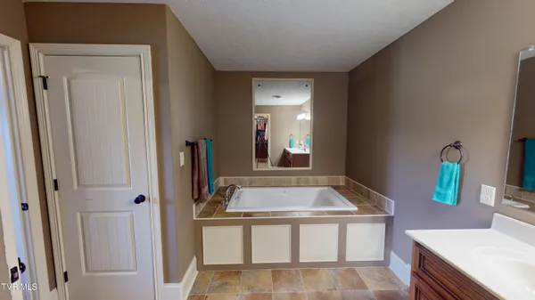 $489,900 | 4956 Southfork Circle, Morristown, TN 37813