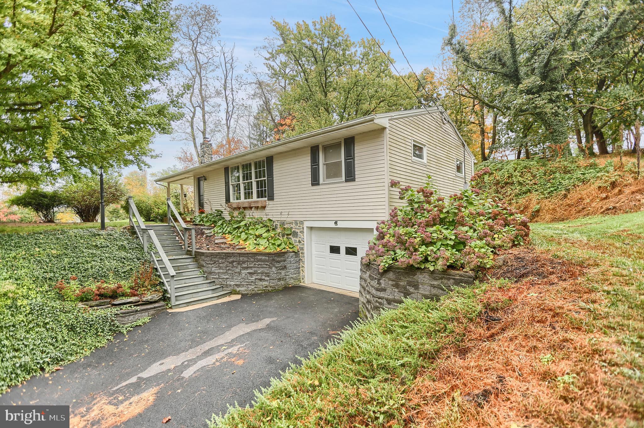 661 Baumgardner Road Lancaster, PA 17603 - Photo 2 of 22 Gallery Image 2
