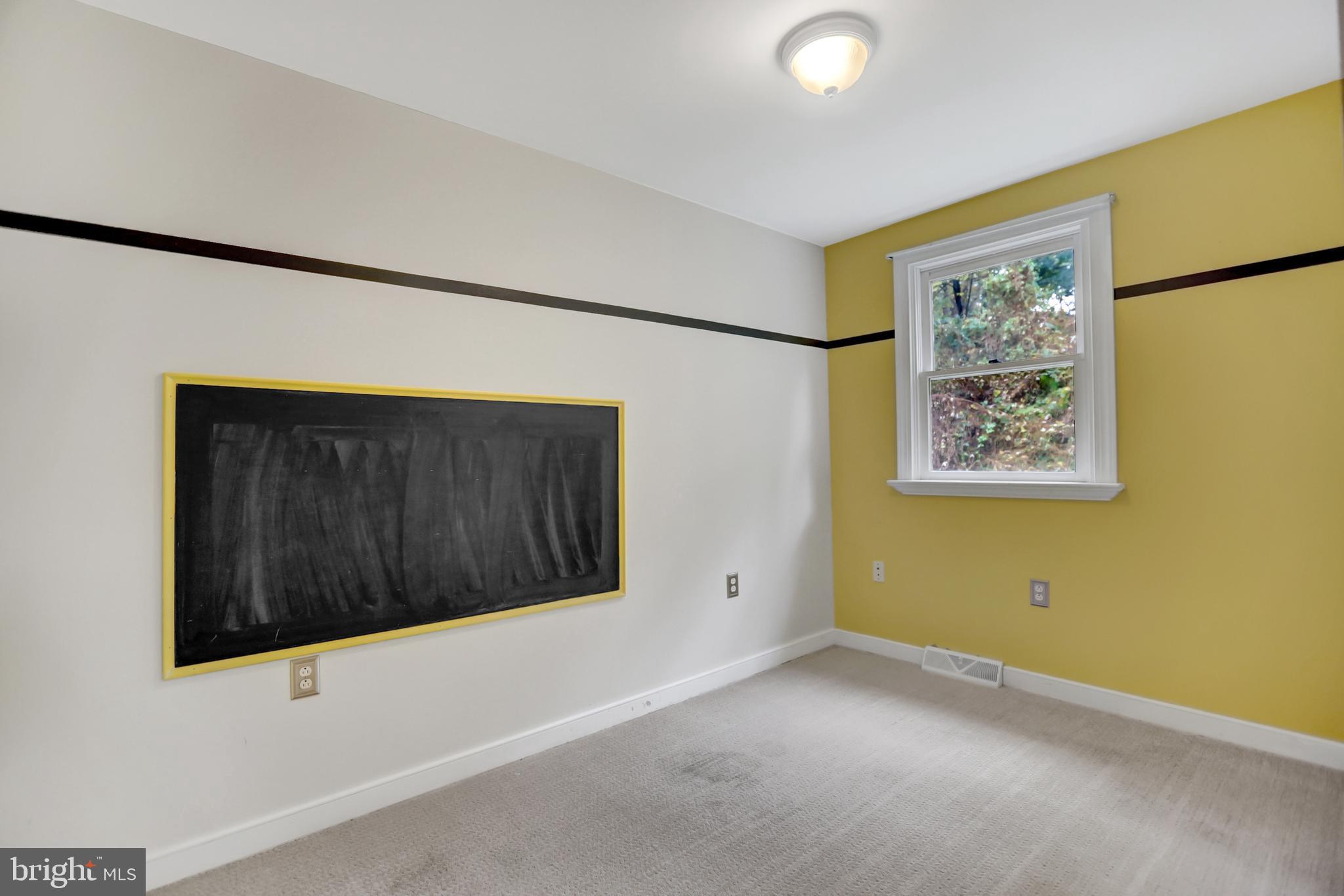661 Baumgardner Road Lancaster, PA 17603 - Photo 12 of 22 Gallery Image 12