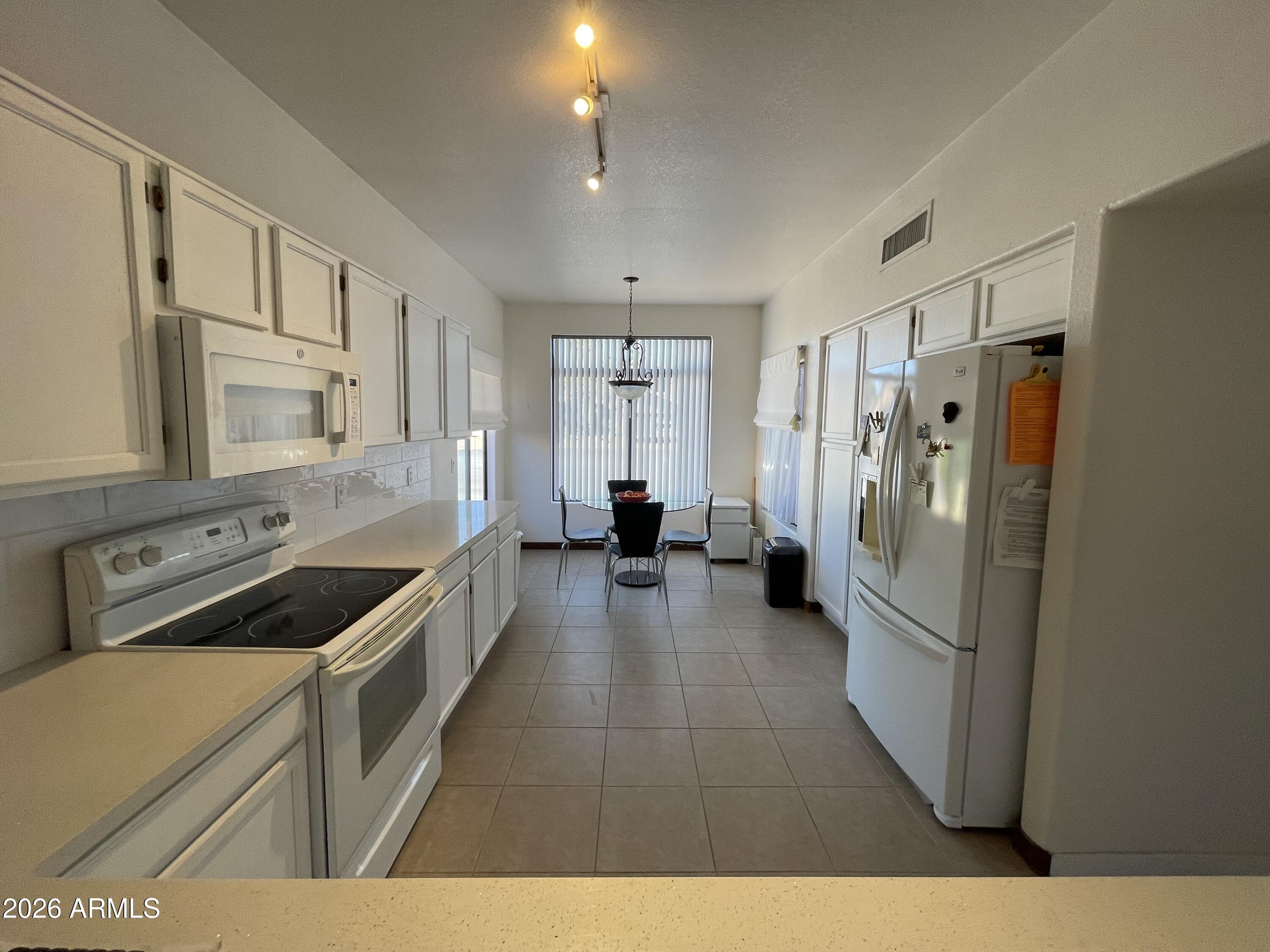 4377 East Coolbrook Avenue Phoenix, AZ 85032 - Photo 14 of 54 IMG_5304