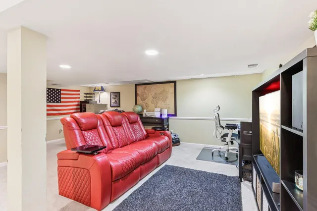 $499,900 | 3 Birchwood Court, Wind Point, WI 53402