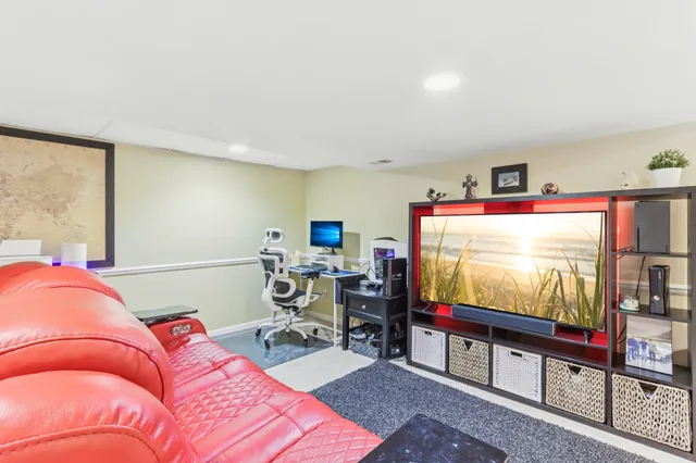 $499,900 | 3 Birchwood Court, Wind Point, WI 53402