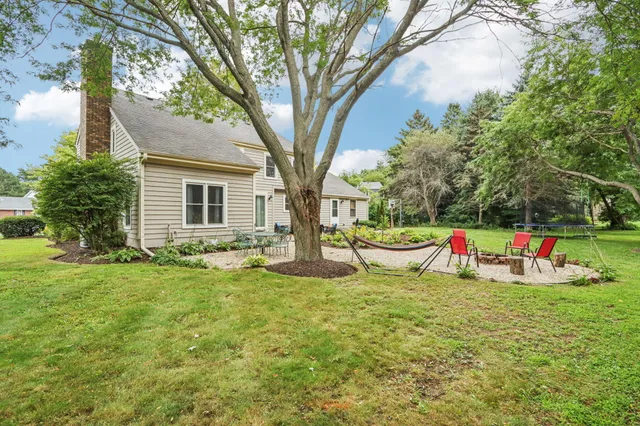 $499,900 | 3 Birchwood Court, Wind Point, WI 53402