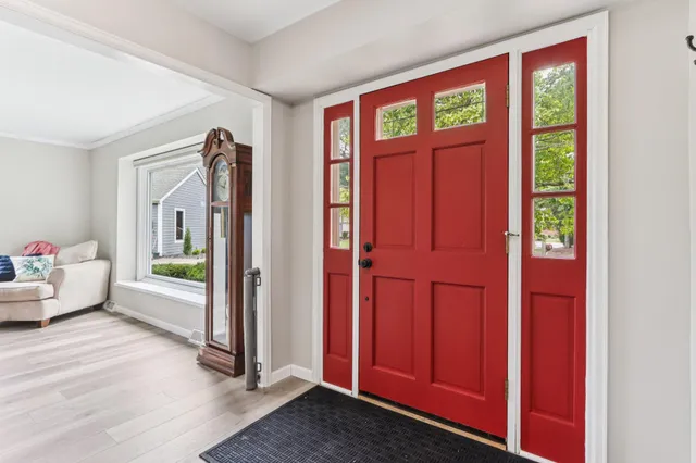 $499,900 | 3 Birchwood Court, Wind Point, WI 53402