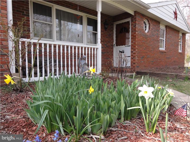 405 Ridge Road Telford, PA 18969 - Photo 3 of 18 Porch