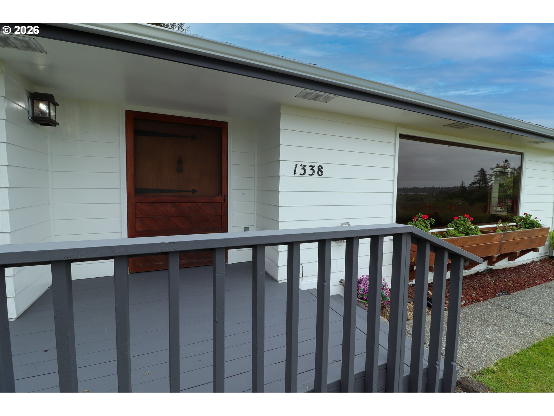 1338 D Street Coos Bay, OR 97420 - Photo 3 of 48