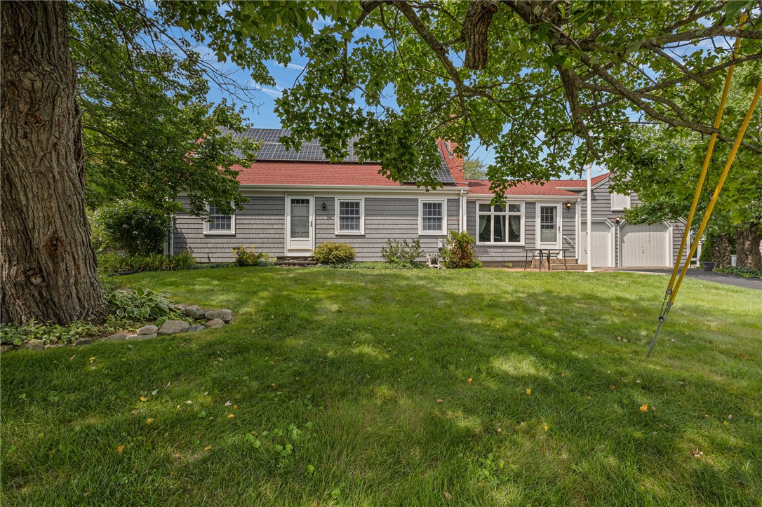 37 Nelson Road Cranston, RI 02921 - Photo 2 of 50 Gallery Image 2