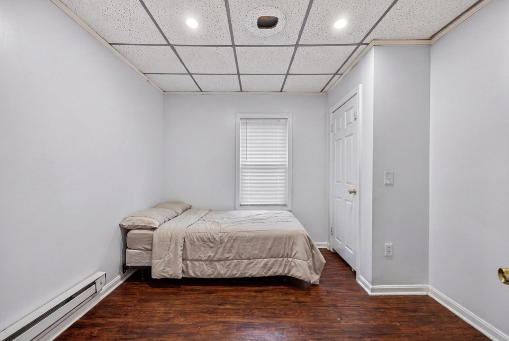 182 Quequechan Street Fall River, MA 02723 - Photo 10 of 24