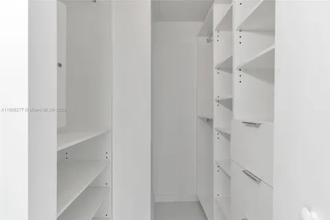 a view of entryway with window