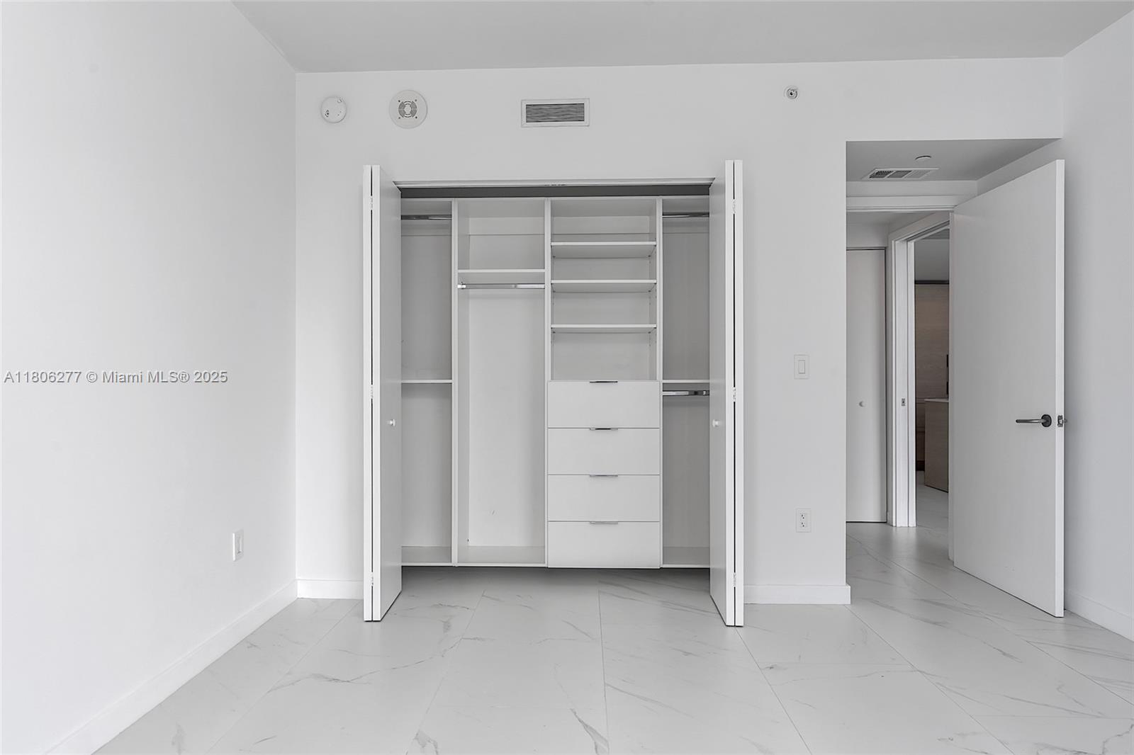 1300 South Miami Avenue, Unit 3211 Miami, FL 33130 - Photo 33 of 38