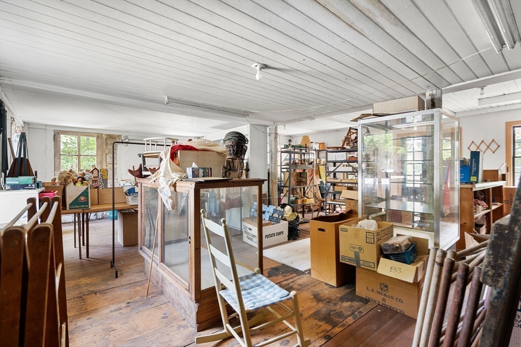 108 Central Street Rowley, MA 01969 - Photo 10 of 26