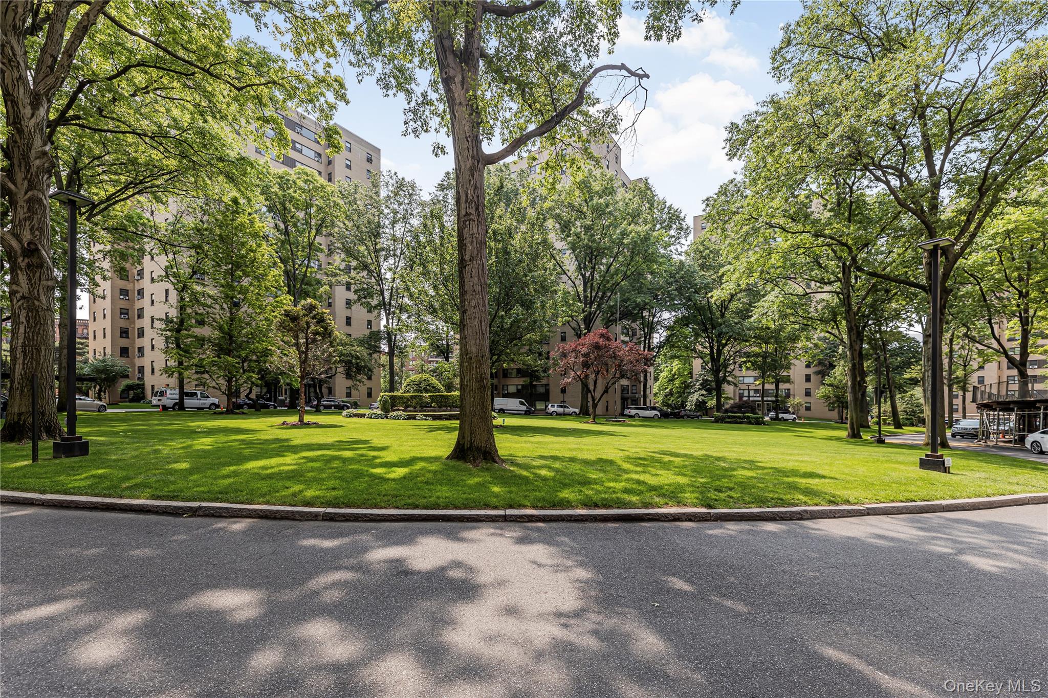 2 Fordham Hill Ovl, Unit 2F Bronx, NY 10468 - Photo 26 of 27 a view of a basketball court in a park