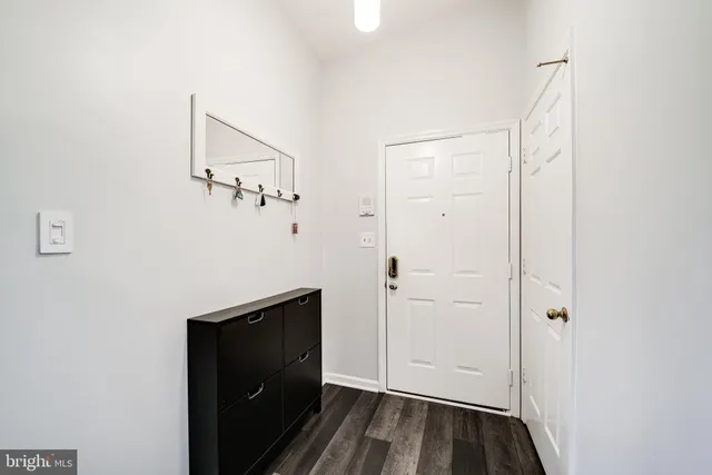 a view of a walk in closet