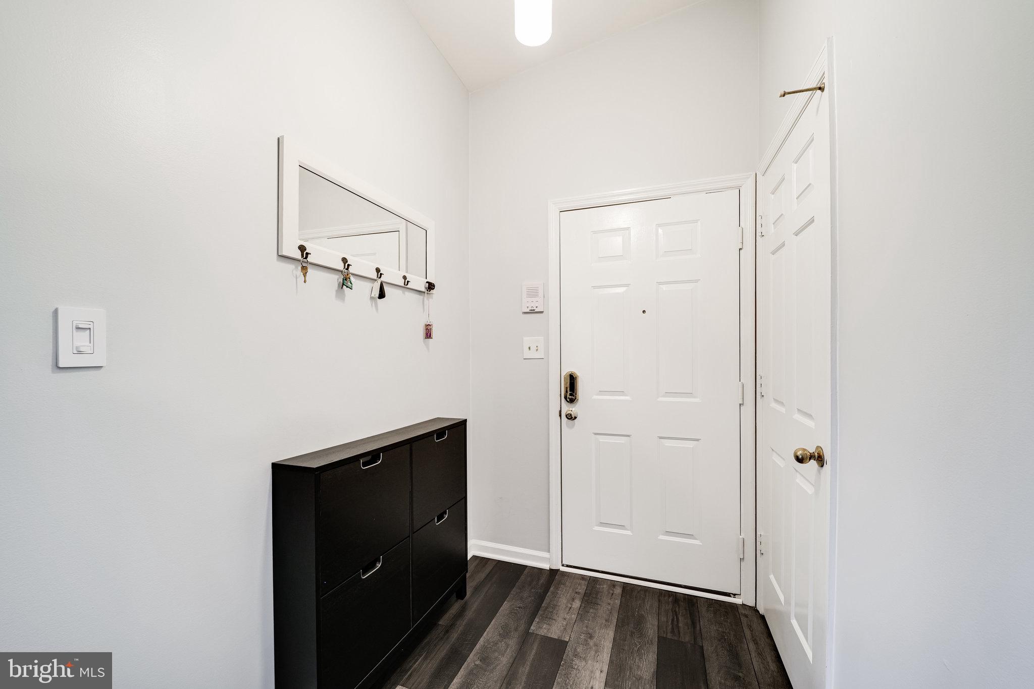7510 Ashby Lane, Unit J Alexandria, VA 22315 - Photo 5 of 53 a view of a walk in closet