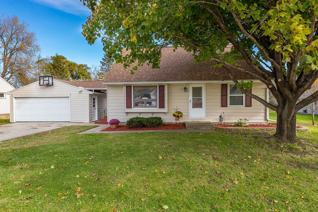 2321 Pinewood Road Southeast Rochester, MN 55904 - Photo 1 of 1 Gallery Image 1