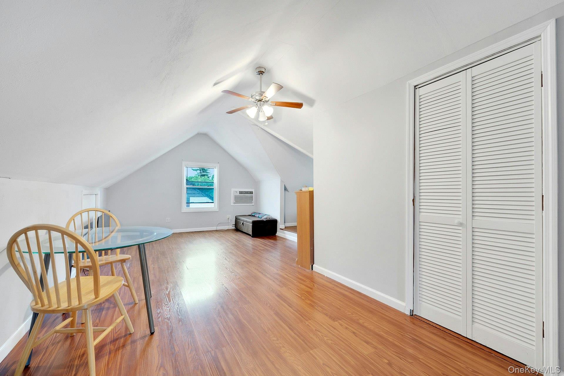 4 Interlaken Avenue New Rochelle, NY 10801 - Photo 17 of 28