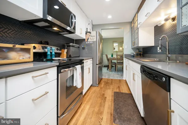 $583,000 | 15744 Vista Drive, Dumfries, VA 22025