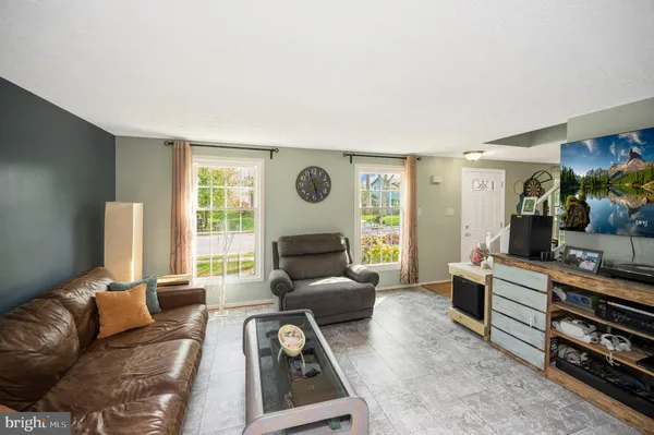 $583,000 | 15744 Vista Drive, Dumfries, VA 22025