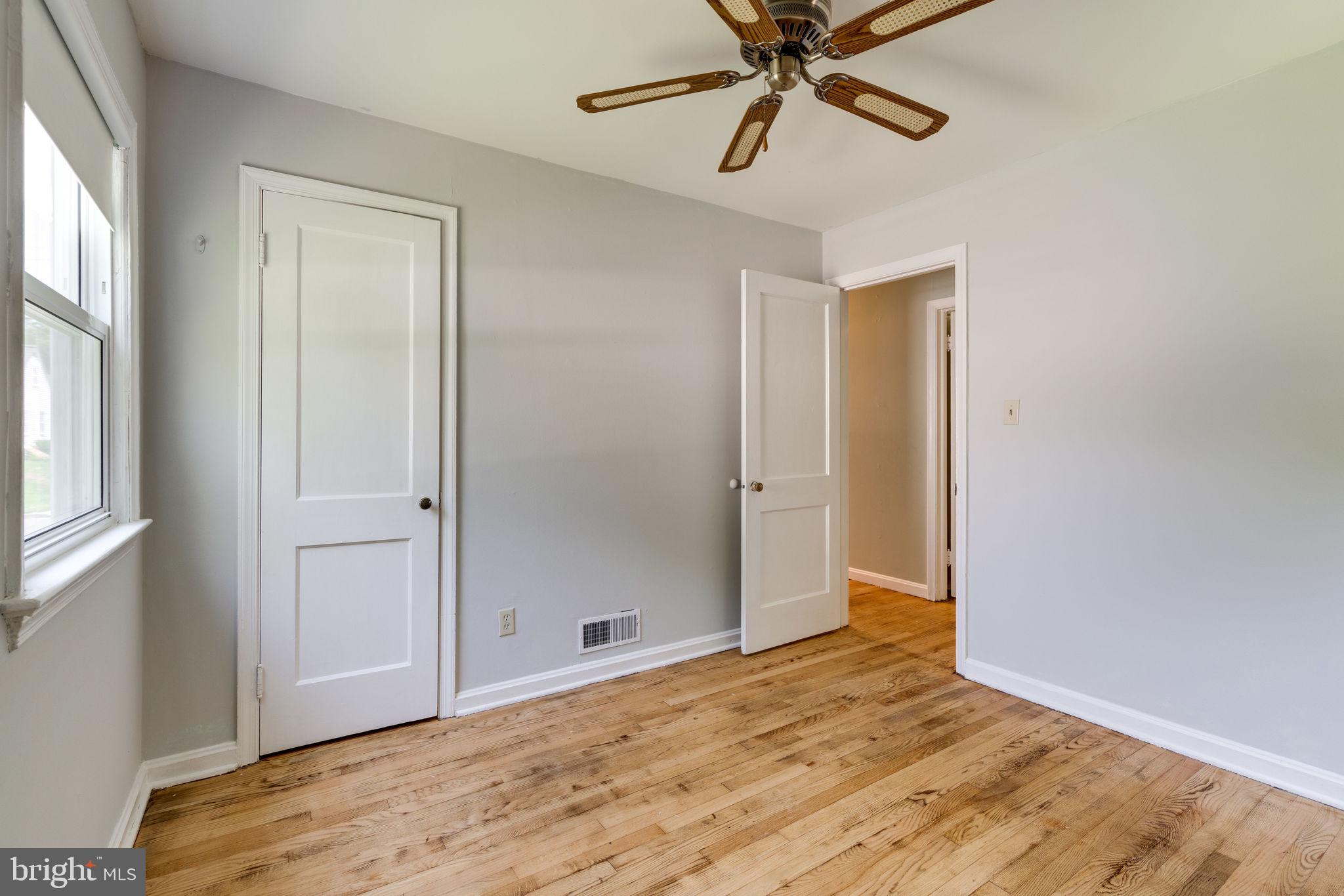 4108 Addison Road Fairfax, VA 22030 - Photo 20 of 40 Bedroom #2