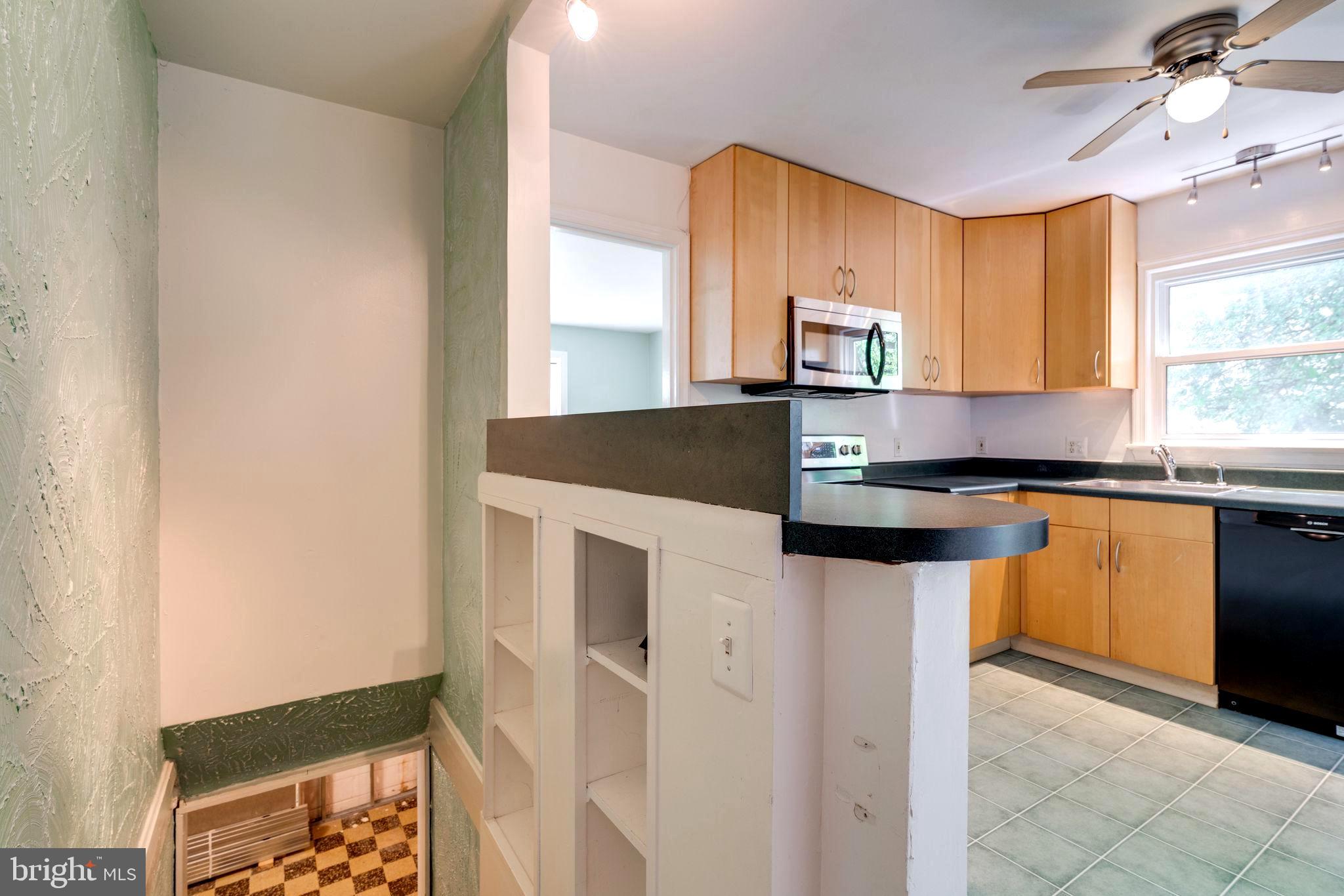 4108 Addison Road Fairfax, VA 22030 - Photo 23 of 40 Heading to Basement!
