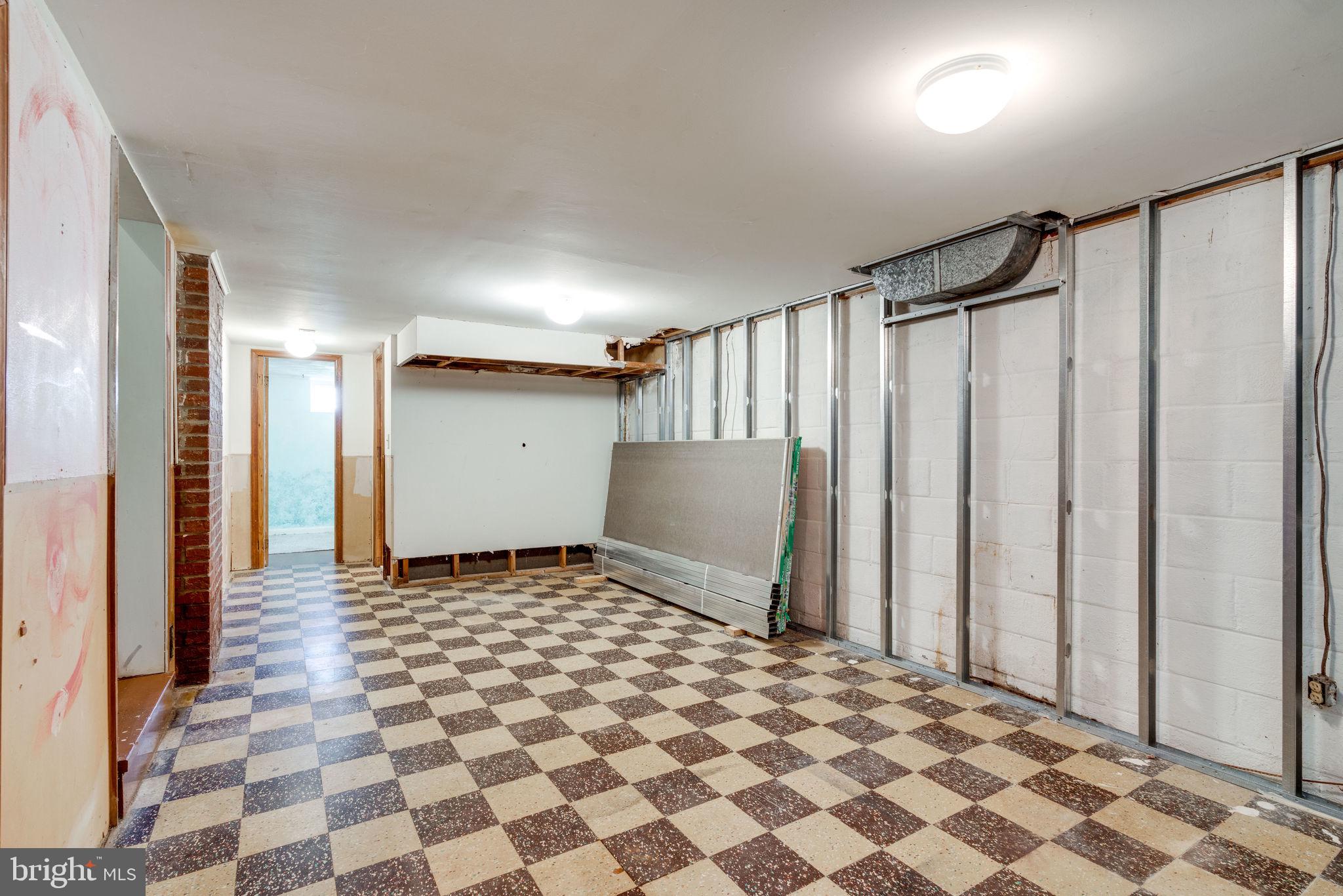 4108 Addison Road Fairfax, VA 22030 - Photo 26 of 40 Recreation Room