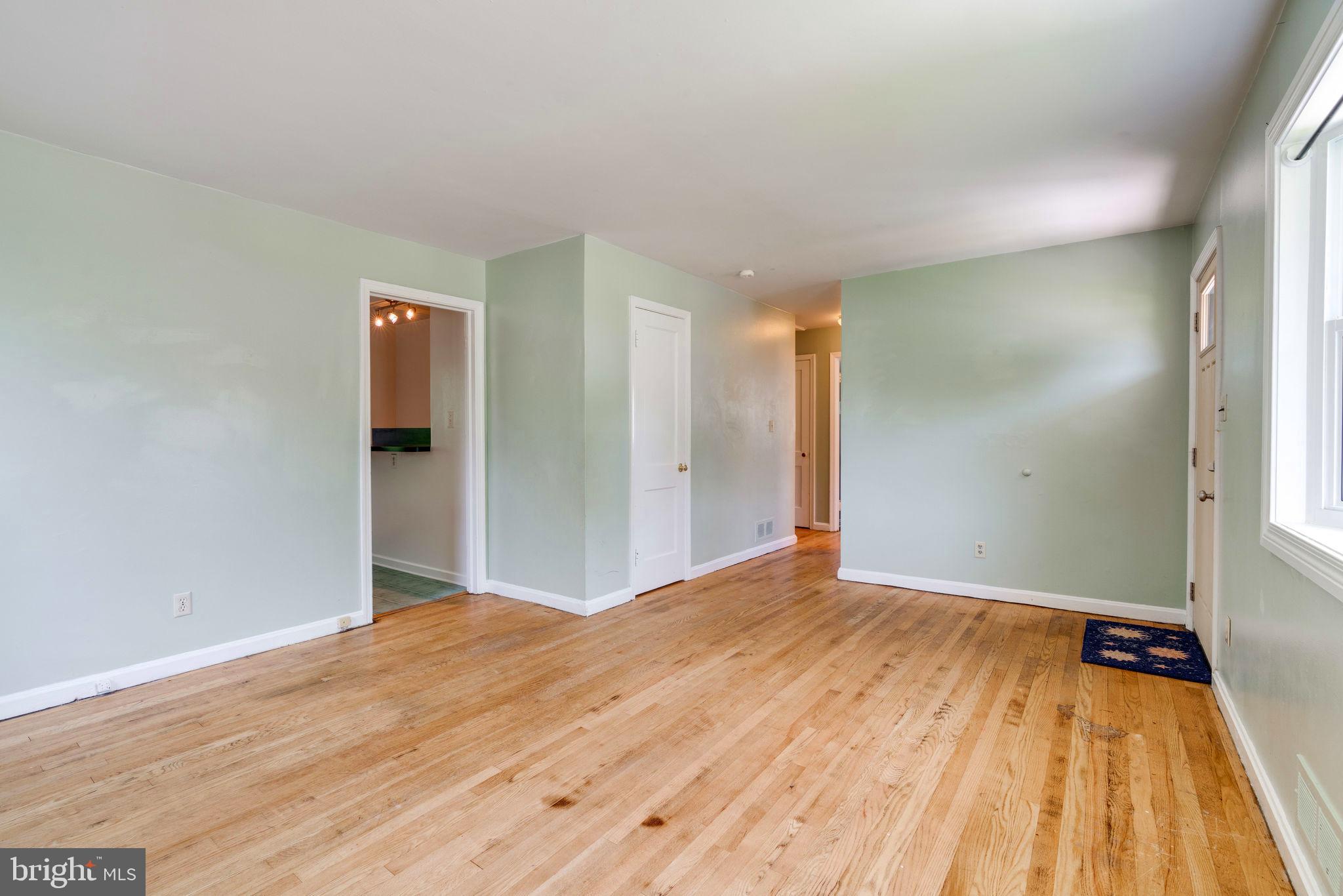 4108 Addison Road Fairfax, VA 22030 - Photo 8 of 40 Living Room/Dining Room Combo