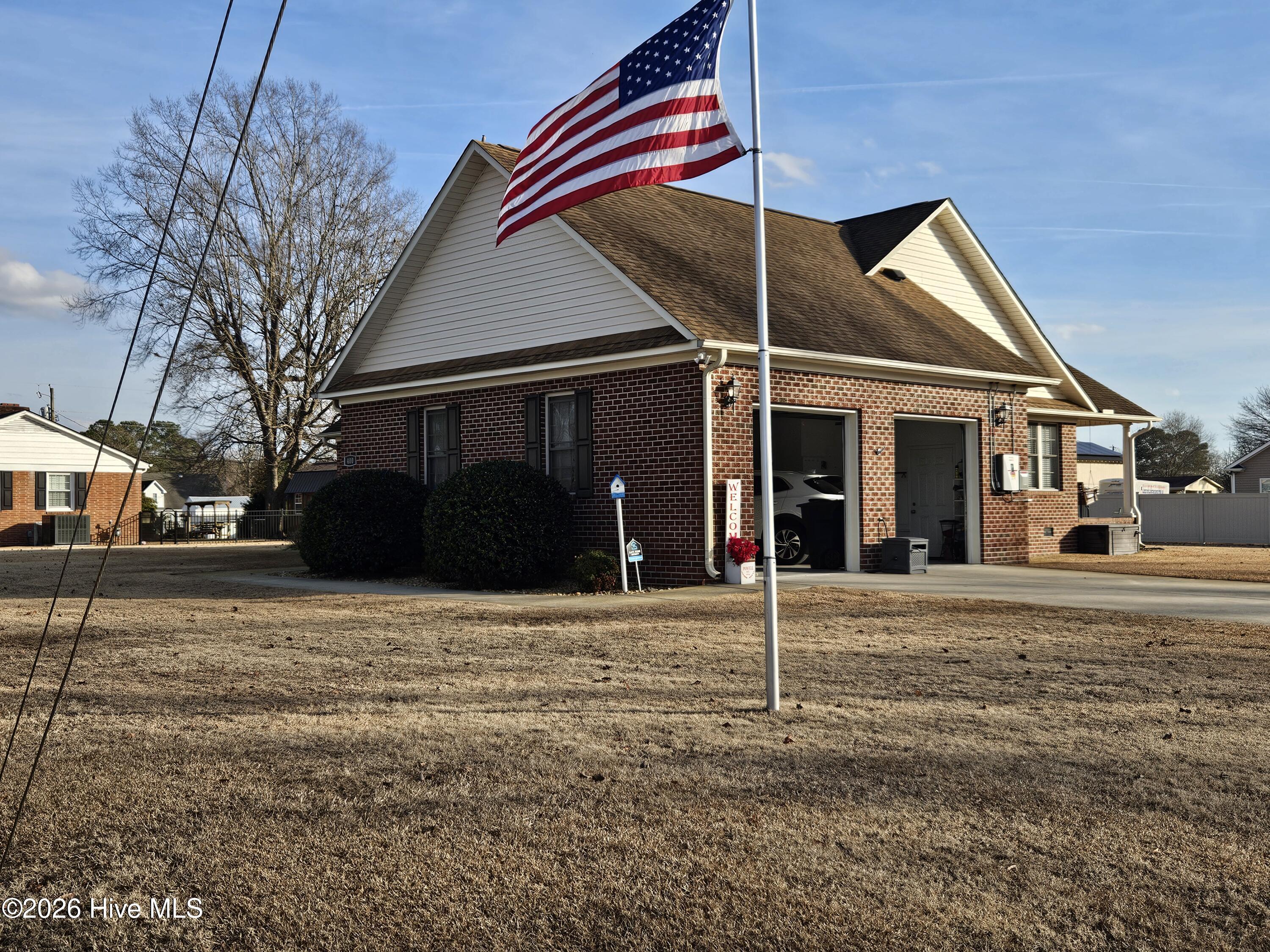 400 Grove Street Clinton, NC 28328 - Photo 3 of 29 400 Grove STreet 30
