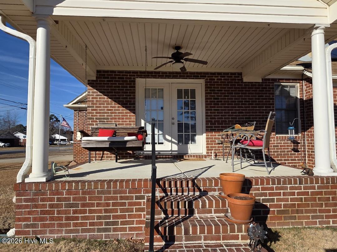 400 Grove Street Clinton, NC 28328 - Photo 4 of 29 400 Grove Street