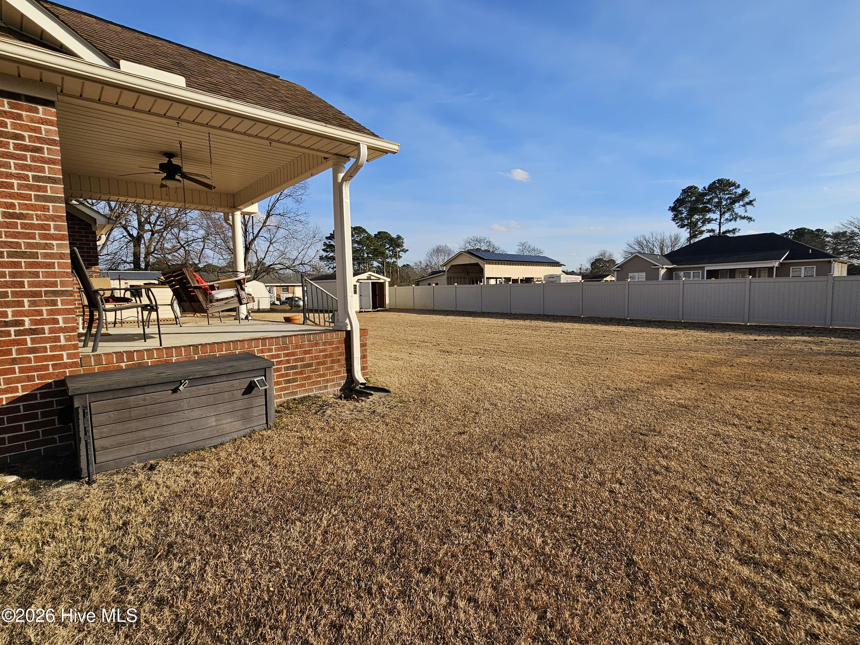 400 Grove Street Clinton, NC 28328 - Photo 7 of 29 400 Grove Street 28