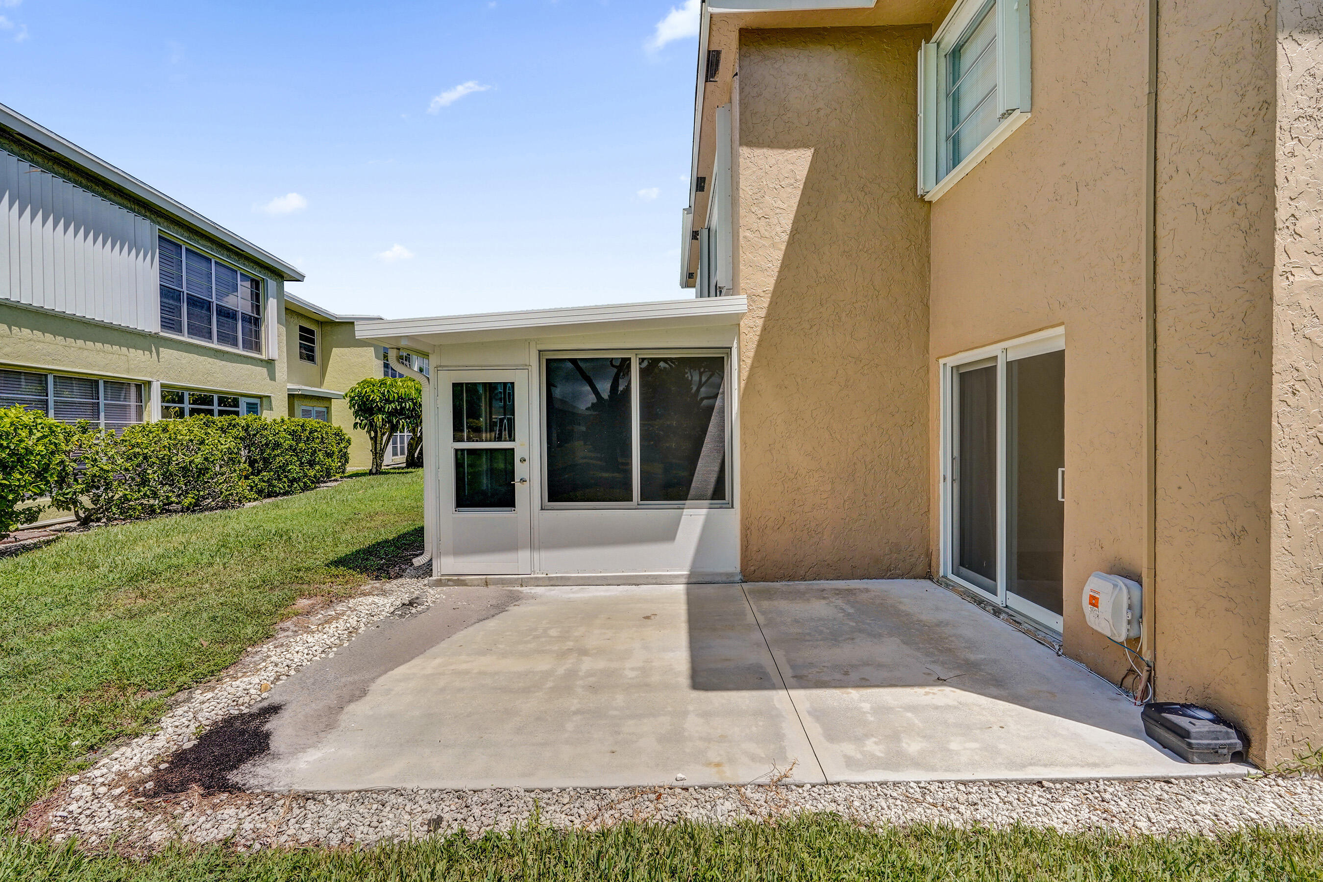 1051 Orange Terrace, Unit 101 Delray Beach, FL 33445 - Photo 24 of 54 open patio