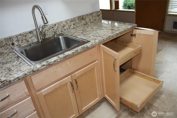 $750,000 | 8417 Gold Way, Everett, WA 98208