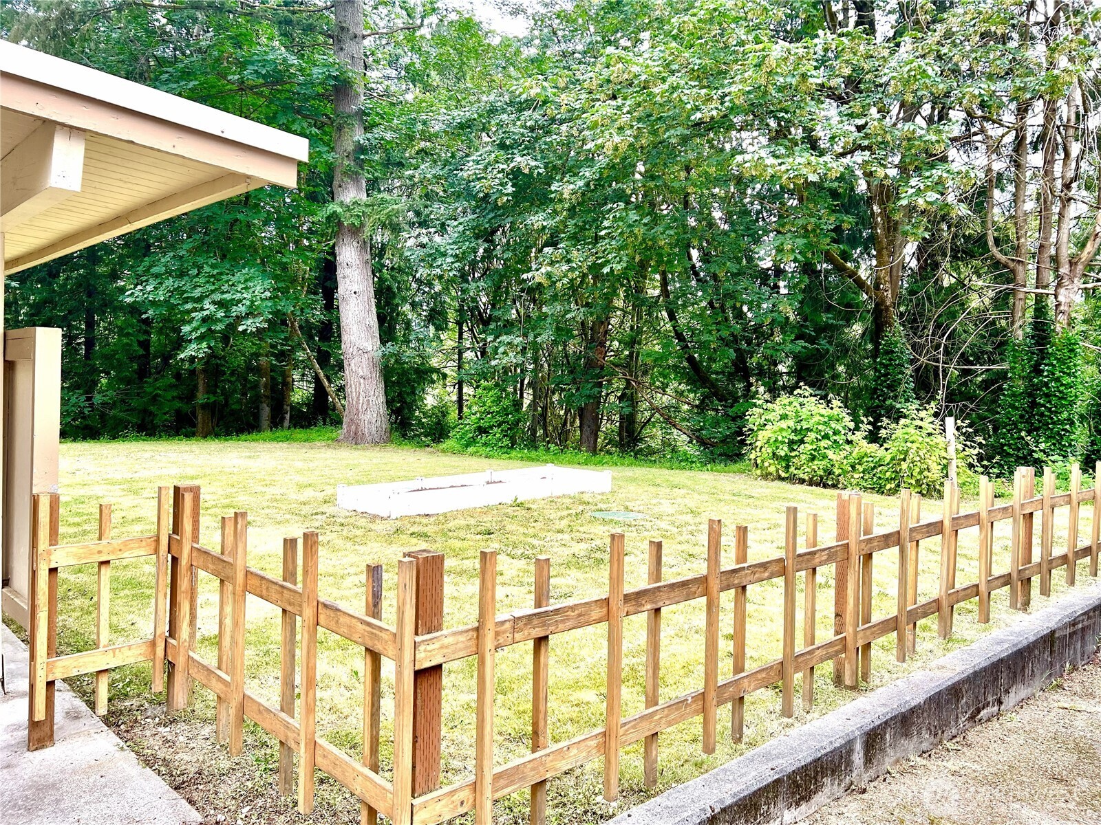 8417 Gold Way Everett, WA 98208 - Photo 16 of 18 a view of swimming pool with an outdoor seating