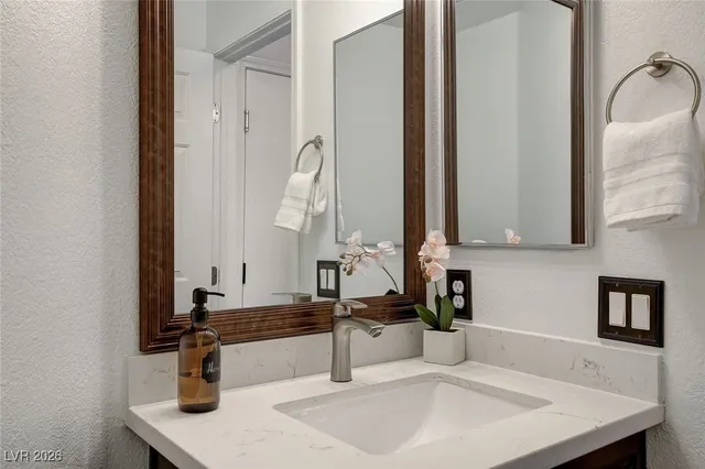 $3,400 | 8208 Ogee Drive, Las Vegas, NV 89145