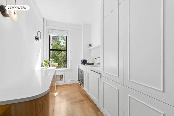 $490,000 | 860 West 181st Street, Unit 54 | Hudson Heights